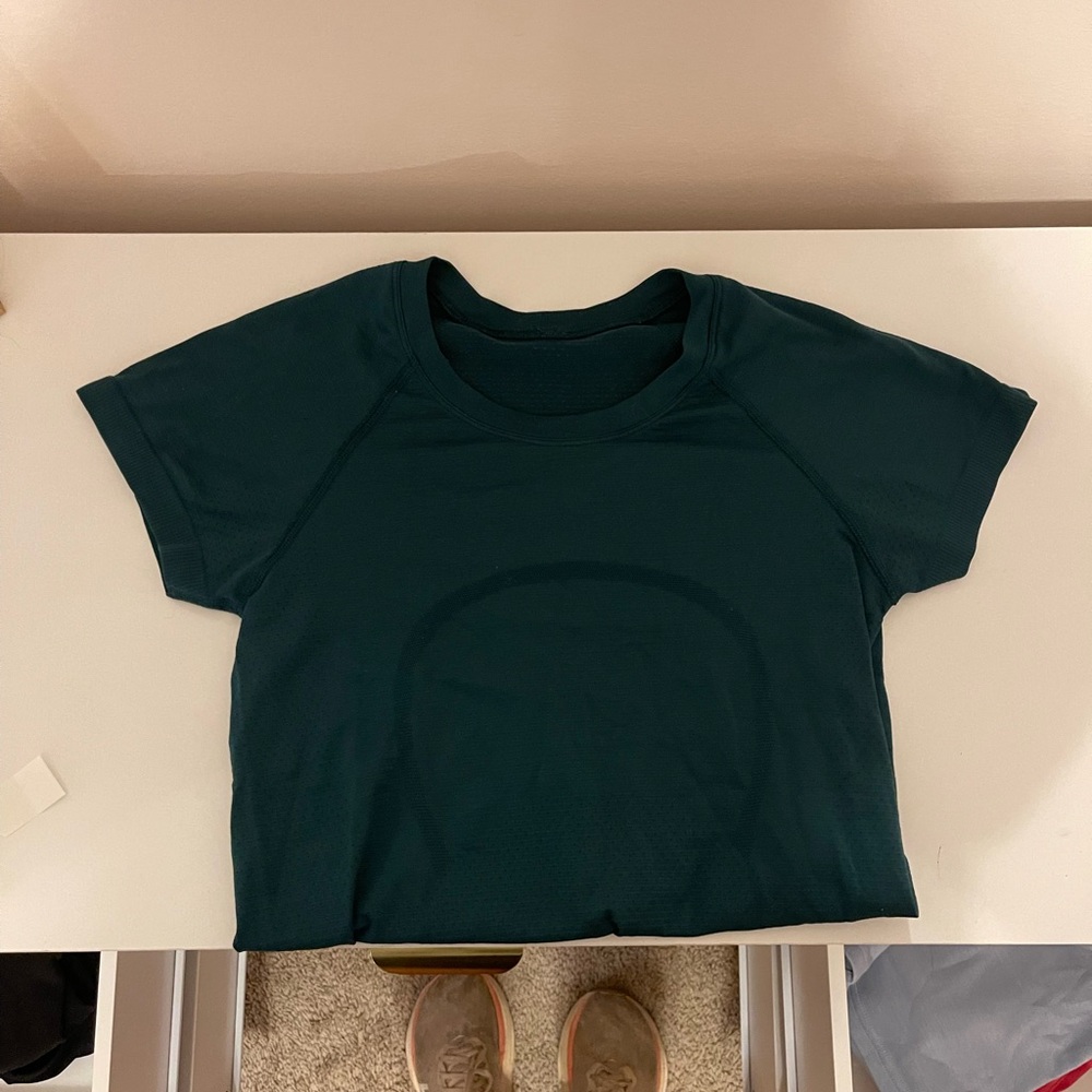 Lululemon swiftly tech